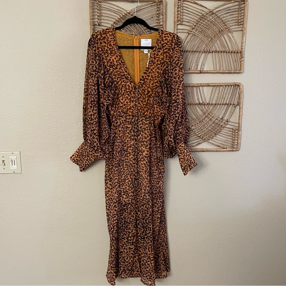 C/Meo Collective Apparent Long Sleeve Dress With An All Over Abstract Animal Pri - Picture 2 of 9